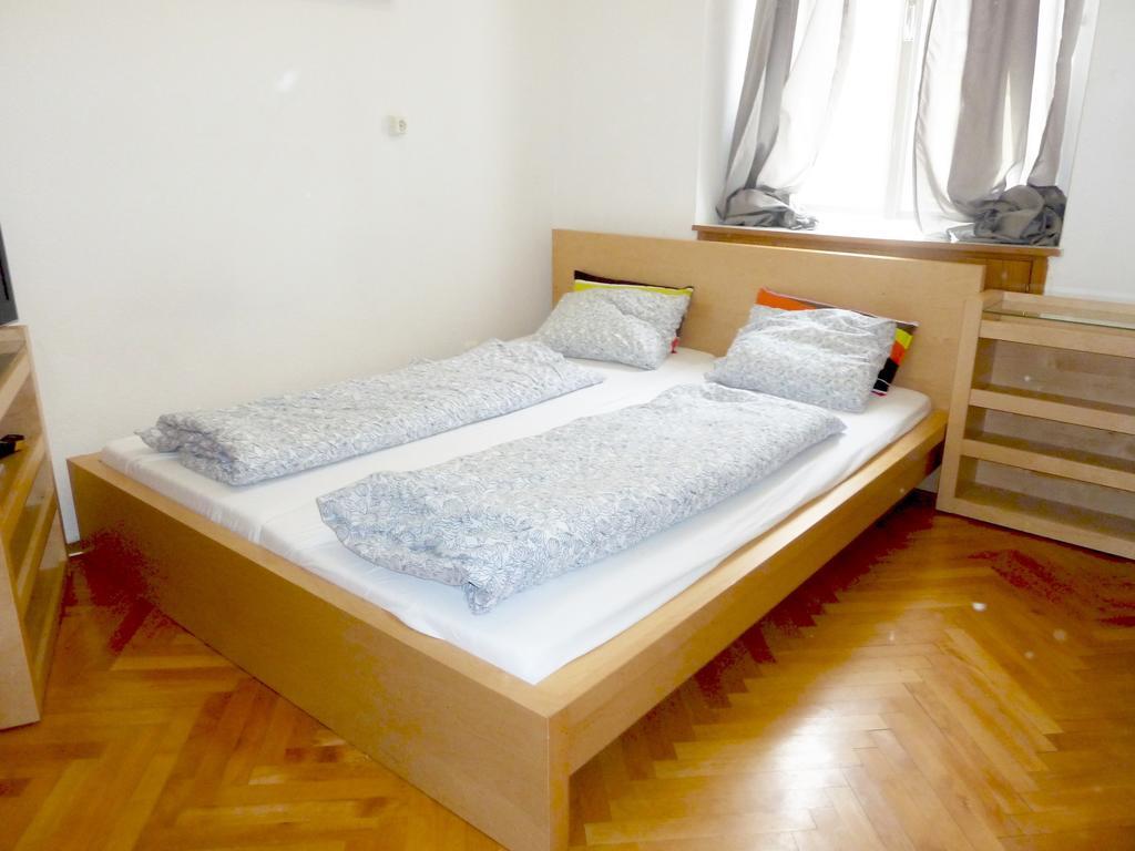 Apartment Jakominiplatz Graz Szoba fotó